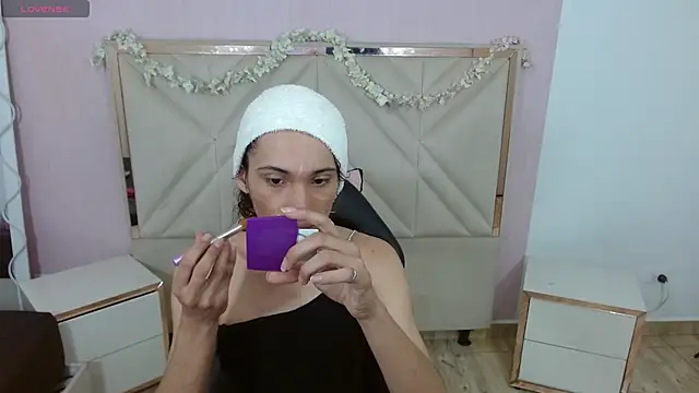 Snapshot of Chipi_tay chatting on November 29, 2025, 7:06 pm Chipi tay online show from November 29, 2025, 7:06 pm