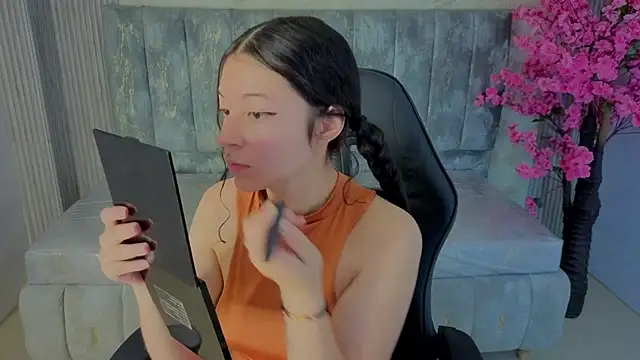 Snapshot of valkiria_ardent_s chatting on July 10, 2026, 1:14 pm valkiria ardent s online show from July 10, 2026, 1:14 pm