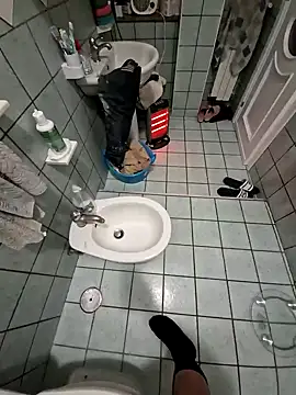 Snapshot of Monella52 chatting on January 14, 2026, 5:51 pm Monella52 online show from January 14, 2026, 5:51 pm