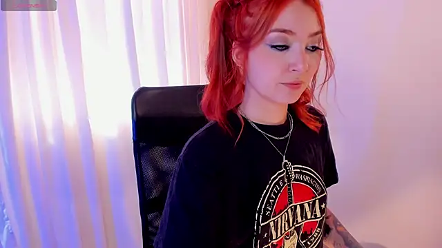 Isis-Blaze online show from April 3, 2026, 7:34 pm