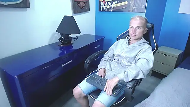 Snapshot of DaddyPoweer chatting on October 4, 2025, 2:09 am DaddyPoweer online show from October 4, 2025, 2:09 am