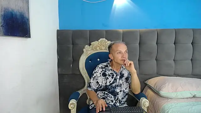 Snapshot of DaddyPoweer chatting on October 12, 2025, 3:27 am DaddyPoweer online show from October 12, 2025, 3:27 am