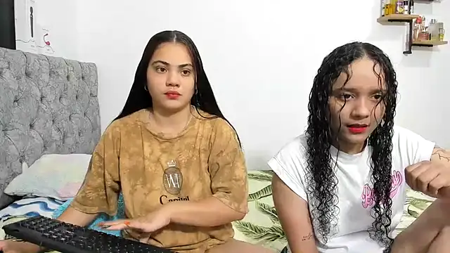 nay and aleja1 online show from November 22, 2025, 3:38 am