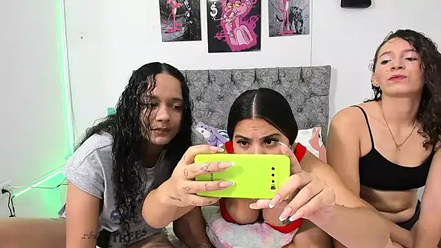 nay and aleja1 online show from April 22, 2026, 12:35 am