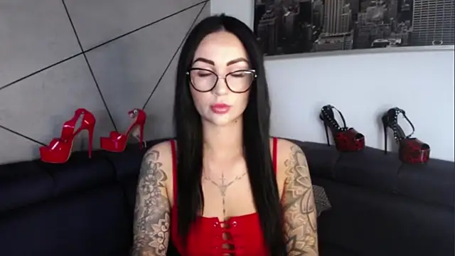 Fayestrip online show from September 28, 2025, 2:33 pm