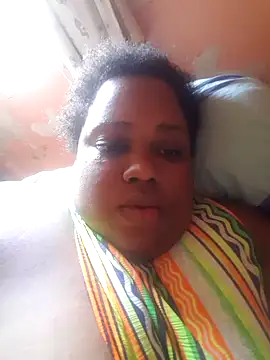 Snapshot of Karamelsaus chatting on October 18, 2025, 1:45 pm Karamelsaus online show from October 18, 2025, 1:45 pm