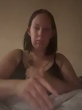 Snapshot of xSiindy95 chatting on October 11, 2025, 9:24 pm xSiindy95 online show from October 11, 2025, 9:24 pm