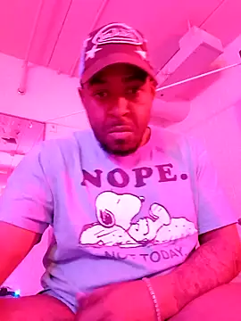 Nuttygmarley online show from November 28, 2025, 1:47 pm