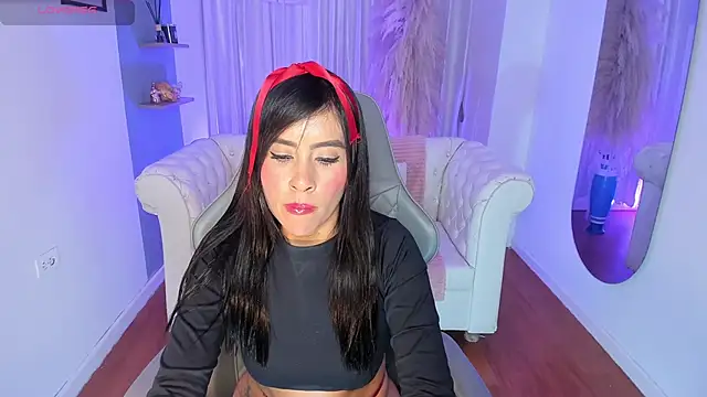 Snapshot of Natalia_Leon8 chatting on November 4, 2025, 3:16 am Natalia Leon8 online show from November 4, 2025, 3:16 am