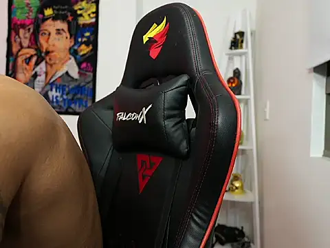 logan hugh8 online show from October 21, 2025, 12:33 am