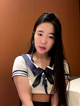 luluya1314 online show from November 23, 2025, 1:49 am