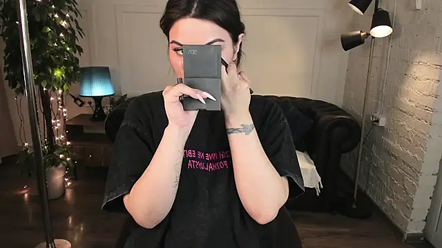 Dark Moni online show from February 7, 2026, 2:48 am