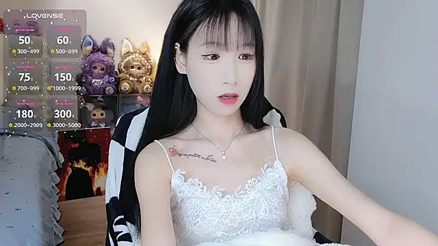 Snapshot of M-OTT_ chatting on April 22, 2026, 9:38 pm M-OTT online show from April 22, 2026, 9:38 pm