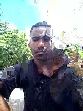 negrobrazil92 online show from February 25, 2026, 1:32 pm