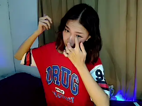 cumcutiekaye online show from September 18, 2025, 12:29 pm