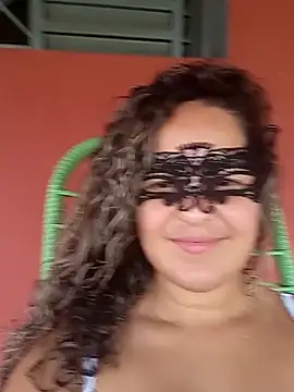 Snapshot of RaphinhaSanches chatting on November 5, 2025, 1:11 pm RaphinhaSanches online show from November 5, 2025, 1:11 pm