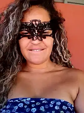 Snapshot of RaphinhaSanches chatting on November 19, 2025, 1:44 pm RaphinhaSanches online show from November 19, 2025, 1:44 pm