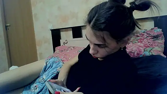 Snapshot of Crazy_Empresis chatting on October 16, 2025, 11:33 am Crazy Empresis online show from October 16, 2025, 11:33 am