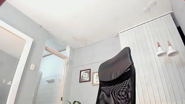 Snapshot of Maddy_Norton chatting on March 1, 2026, 1:35 pm Maddy Norton online show from March 1, 2026, 1:35 pm