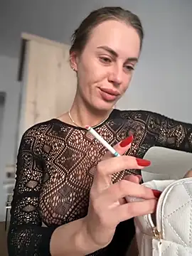  JessyRey  online show from November 18, 2025, 8:52 am