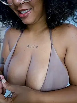 afrodeusa online show from November 14, 2025, 12:04 pm