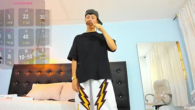 Abraham horny18 online show from October 22, 2025, 6:40 pm