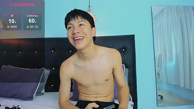 Abraham horny18 online show from November 11, 2025, 8:20 pm