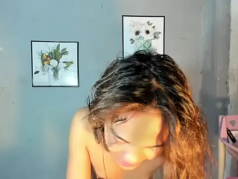 TS gorgeousJhem online show from April 8, 2026, 4:29 pm