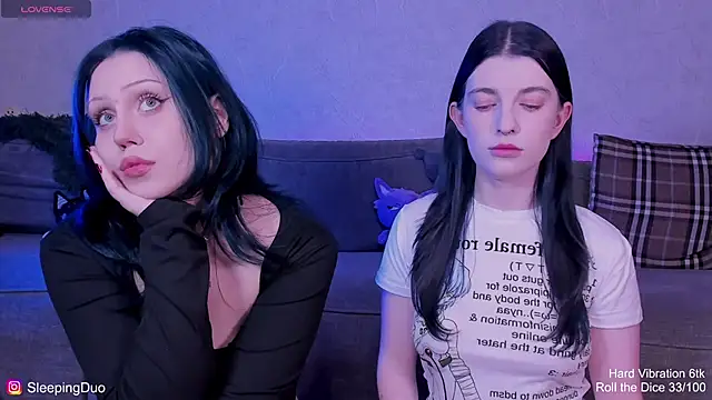 Threesomebabes online show from June 14, 2026, 6:21 pm