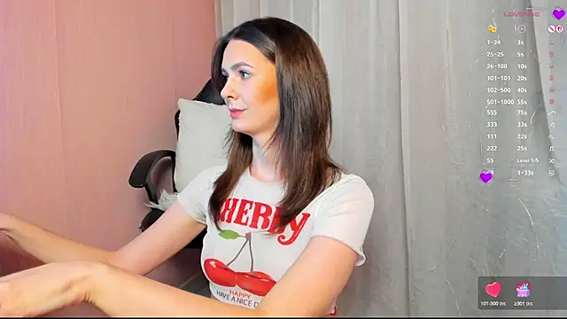 Monica Velvet online show from April 5, 2026, 11:46 pm