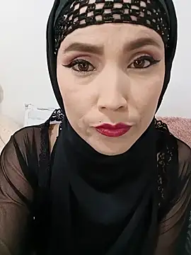 Snapshot of jamila_zair chatting on June 18, 2026, 3:38 pm jamila zair online show from June 18, 2026, 3:38 pm