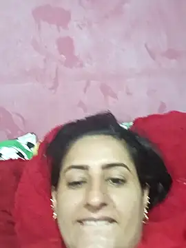 Titiss8921 online show from November 1, 2025, 6:21 pm