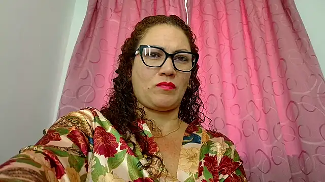 Snapshot of TifanyQueen_ chatting on September 12, 2025, 3:12 pm TifanyQueen online show from September 12, 2025, 3:12 pm
