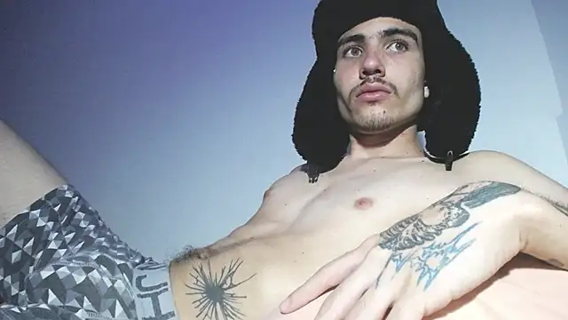 Snapshot of Onzas_ chatting on September 20, 2025, 1:39 am Onzas online show from September 20, 2025, 1:39 am