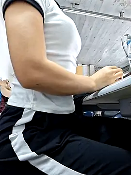 irina hana online show from October 30, 2025, 1:07 am