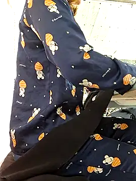 irina hana online show from November 25, 2025, 12:43 am