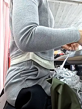 irina hana online show from December 16, 2025, 12:59 am