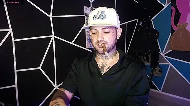 nicolastorres99 online show from October 25, 2025, 3:25 am