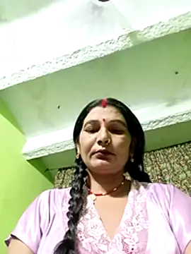 Snapshot of ZIVAA chatting on July 15, 2026, 6:40 am ZIVAA online show from July 15, 2026, 6:40 am