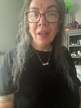 dieseldame1313 online show from June 30, 2026, 11:44 am