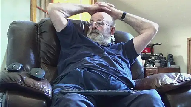 Snapshot of janzer13 chatting on April 9, 2026, 12:54 pm janzer13 online show from April 9, 2026, 12:54 pm