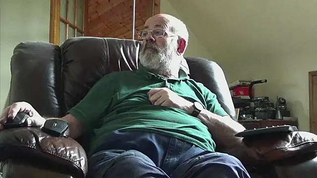 Snapshot of janzer13 chatting on April 10, 2026, 1:38 pm janzer13 online show from April 10, 2026, 1:38 pm