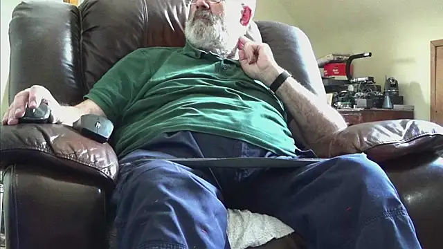 Snapshot of janzer13 chatting on April 19, 2026, 1:10 pm janzer13 online show from April 19, 2026, 1:10 pm