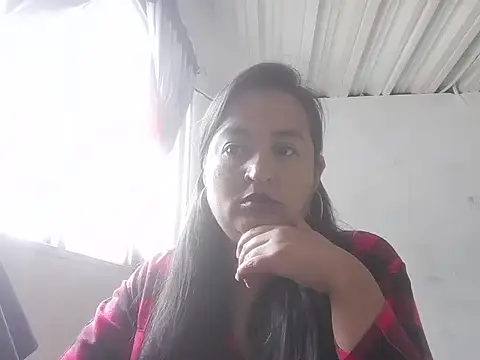 Snapshot of RosaPretty chatting on October 5, 2025, 3:54 pm RosaPretty online show from October 5, 2025, 3:54 pm