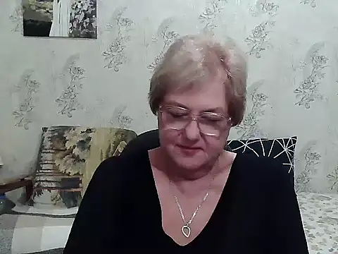 Renata62011 online show from September 17, 2025, 3:57 pm