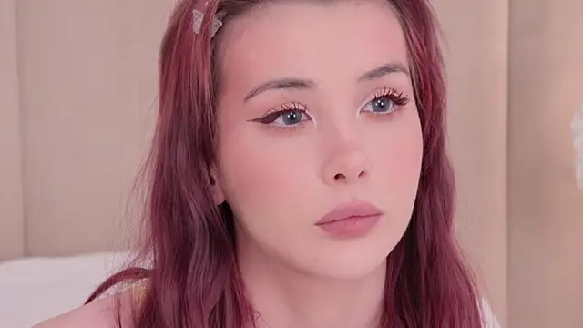 Snapshot of Nesolla chatting on November 11, 2025, 10:48 am Nesolla online show from November 11, 2025, 10:48 am