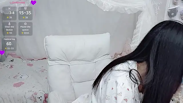 Snapshot of 9aunatiis chatting on February 3, 2026, 1:05 pm 9aunatiis online show from February 3, 2026, 1:05 pm