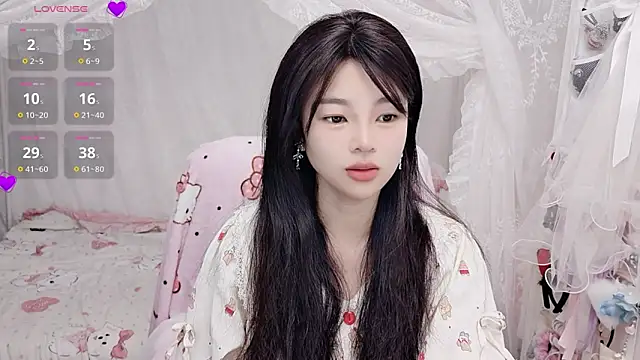 Snapshot of 9aunatiis chatting on February 10, 2026, 7:40 pm 9aunatiis online show from February 10, 2026, 7:40 pm