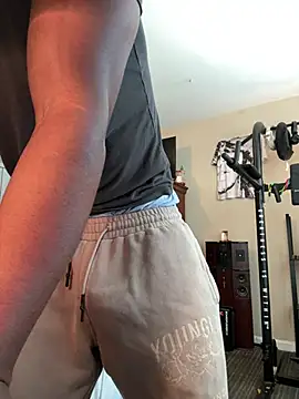 KeYBuMp323 online show from April 25, 2026, 3:20 pm