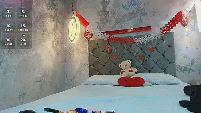 Snapshot of DarcyMooree chatting on September 25, 2025, 12:53 pm DarcyMooree online show from September 25, 2025, 12:53 pm